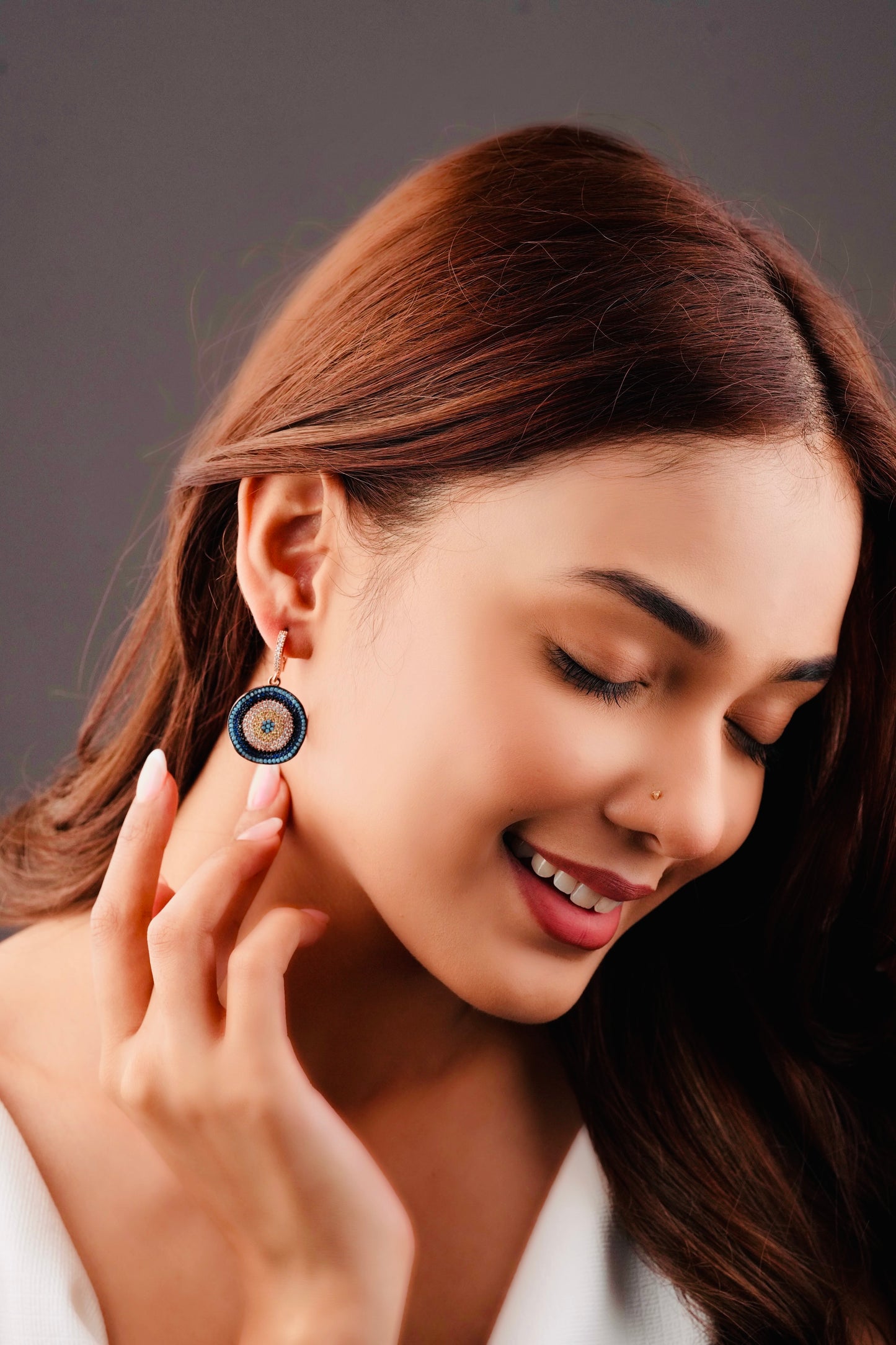 Gaze of grace earrings