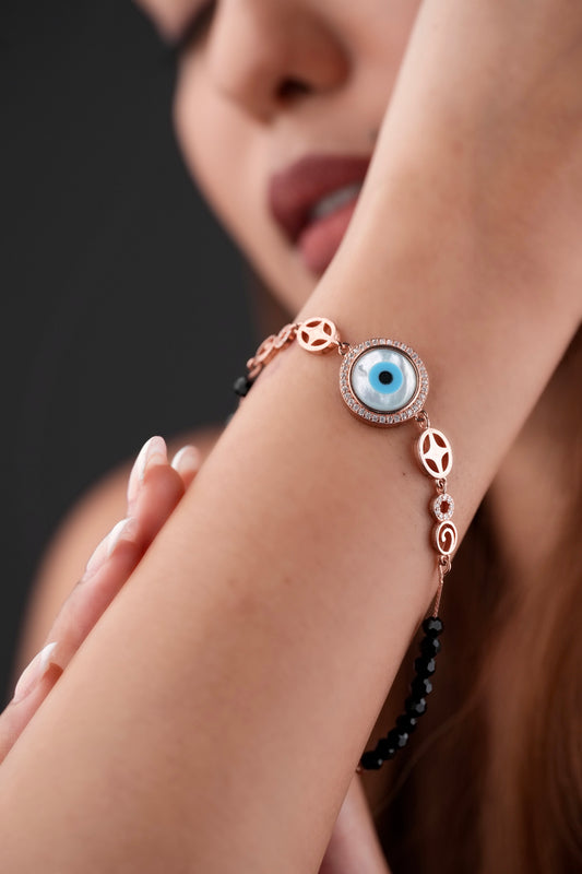 Eyeconic bracelet